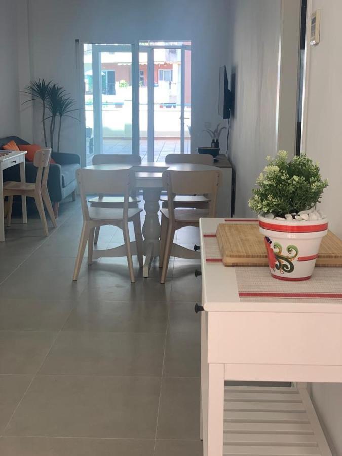 Encantador Piso Con Terraza Y Piscina Apartment Benalmadena Exterior photo